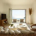 Absolute Paradise Tourlos Villa *