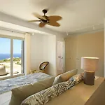 Absolute Paradise Tourlos Villa