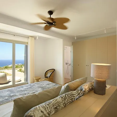 Absolute Paradise Tourlos Villa