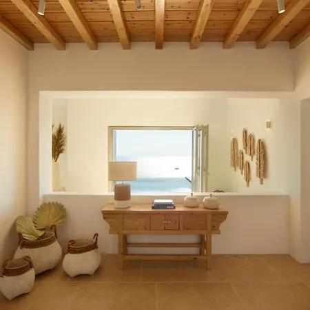 Absolute Paradise Tourlos Villa
