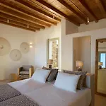 Absolute Paradise Tourlos Villa *